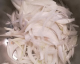 Foto del paso 1 de la receta: Empanada de cebolla caramelizada y verduras