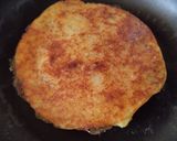 Foto del paso 4 de la receta: Arepa de yuca y mazorca rellenas de pollo y queso🫓🌽🥯!!!