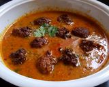A picture of step 4 of Kofta curry.