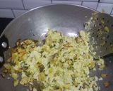 A picture of step 3 of Urad Dal Kachori.