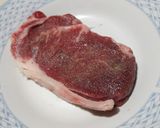 Foto del paso 1 de la receta: Bife de chorizo con Zócalo de papines y bacon
