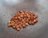 पौष्टिक मखाना ड्राई फ्रूट्स लड्डू रेसिपी चरण 2 फोटो