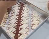 Foto langkah ke 4 dari resep Roll cake brownies batik.