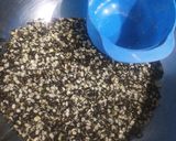A picture of step 1 of Black gram vada.
