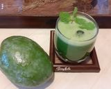 A picture of step 3 of Raw Mango-Mint Juice.