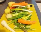 Spárgás zöldségleves grízgsluskával gluténmentesen recept lépés 1 foto