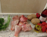 Foto del paso 1 de la receta: Cabracho en crema de Lambrusco con patatas