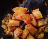 A picture of step 5 of Sauteed sweet potato.