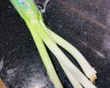 Hình bước làm 1 của món Hành boa rô nướng