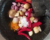Foto langkah ke 1 dari resep Lodeh Ikan Manyung Asap, Tahu dan Terong.