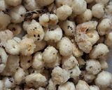 A picture of step 3 of Janmashtami special prasad bhog - Makhana Paag.