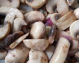Foto del paso 2 de la receta: Crema de pimiento rojo y champiñones 🍎🍄🍄