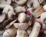 Foto del paso 2 de la receta: Crema de pimiento rojo y champiñones 🍎🍄🍄