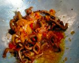 Foto langkah ke 5 dari resep 192. Tumis Pare Cumi Asin.