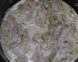 Foto del paso 4 de la receta: Filet de merluza con salsa de verdeo & vino blanco