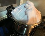 รูปขั้นตอนการทำที่ 1 ของ เต้าหู้ไข่ราดซอสขิงหมูสับน้ำมันงา
