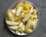 A picture of step 1 of Chilli Potato.