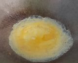 Foto langkah ke 3 dari resep Telur Dadar Rawis.