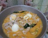 Foto langkah ke 3 dari resep Opor nangka muda telur bulat.