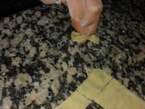 عجينة المقارون السهلة والسريعة