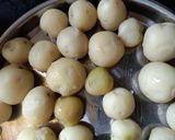 A picture of step 1 of Garlic potato.