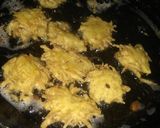 A picture of step 3 of Special potato lacha pakora.