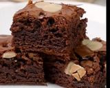 A picture of step 8 of Easy Fudge Brownies.