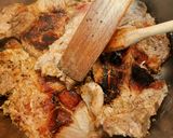 Une image de l'étape 2 de Côtes de porc, champignons, pommes de terre et carottes à la NUTRICOOK.