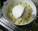 A picture of step 5 of Cauliflower kesariya Burfi.