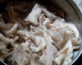 A picture of step 1 of Mushroom Yakhni.