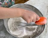 A picture of step 2 of Play dough.