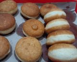 Foto langkah ke 6 dari resep Bomboloni Empuk isian Cokelat.