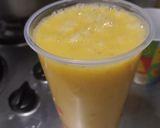 Foto del paso 3 de la receta: Licuado de mango🥭y manzana🍏verde🧃🥤🍹