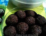 Foto langkah ke 4 dari resep Bola-bola coklat.