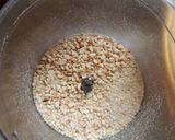 A picture of step 1 of Sabudana Khichadi.