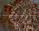Foto langkah ke 6 dari resep Tongkol Suwir Sambel Terasi.