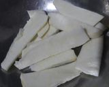 A picture of step 1 of Crispy yam chips.