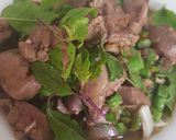 รูปขั้นตอนการทำที่ 3 ของ กะเพราตับไก่