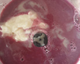 Foto del paso 2 de la receta: Smoothie de arándanos 💜 con aceite de coco y leche de avena