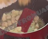 A picture of step 3 of Cream of chicken Mushroom soup.