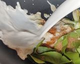 Foto langkah ke 2 dari resep Opor Ayam Bumbu Kuning.