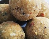 उड़द के लड्डू (Urad ke ladoo recipe in Hindi) रेसिपी चरण 4 फोटो