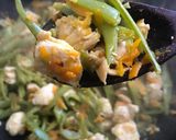 Foto del paso 2 de la receta: Porotos verdes salteados con pollo