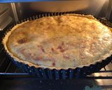 Foto del paso 2 de la receta: Quiche de atún y bacon ahumado, en molde perforado