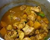 รูปขั้นตอนการทำที่ 7 ของ แกงพริกไก่ใส่ฟักทอง