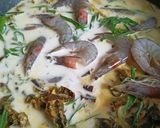 Gambar langkah 5 resipi Masak Lemak Cili Padi Tempoyak Jantung Pisang.