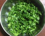A picture of step 2 of Methi Matar Malai.