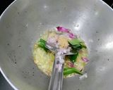 A picture of step 2 of Tomato Rice.