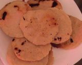 Foto del paso 8 de la receta: Arepas con relleno de lomo al vino desmenuzado