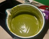 Hình bước làm 1 của món Mousse Trà xanh